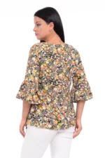 Bluza romantica, fluida